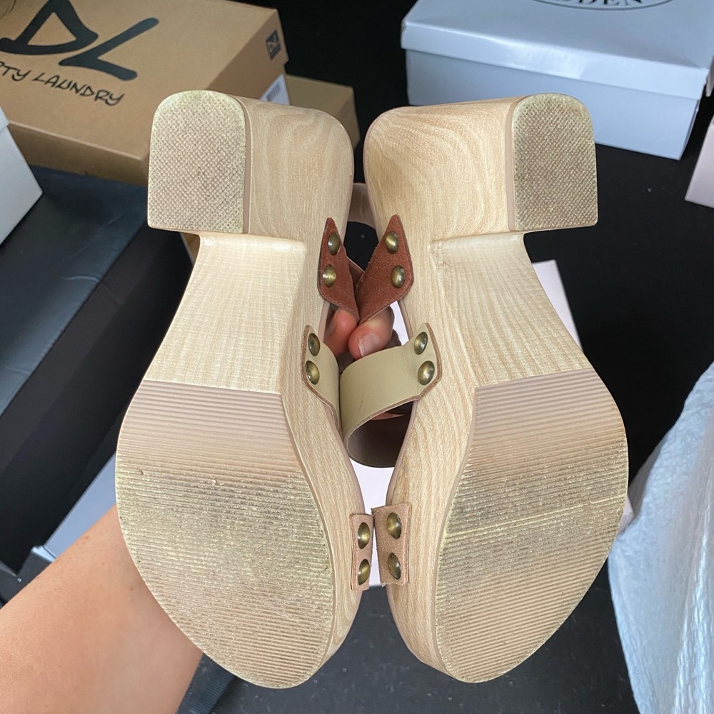 Chinese laundry wedges